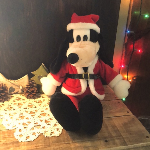 Vintage Disney’s Christmas Santa Goofy plushie - Picture 1 of 11